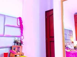 lovely-nicki