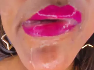 Lovely-Nicki's Live Sex Cam Show