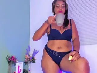 Lovely-Nicki's Live Sex Cam Show