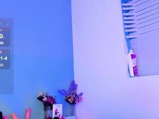 LovelyNicki's Live Sex Cam Show