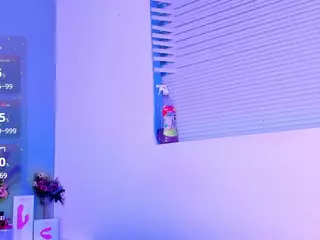 LovelyNicki's Live Sex Cam Show