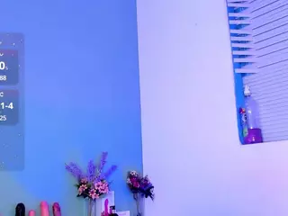 LovelyNicki's Live Sex Cam Show