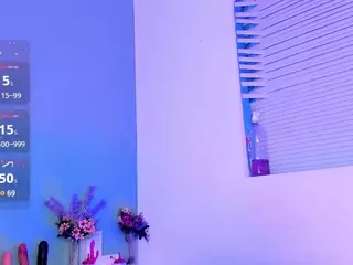 LovelyNicki's Live Sex Cam Show