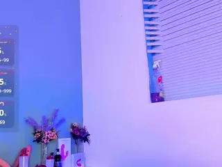 LovelyNicki's Live Sex Cam Show