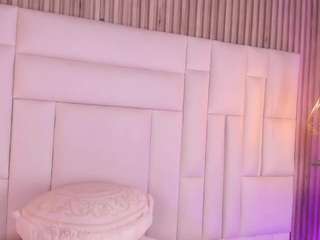 MartinaGrace live webcam show