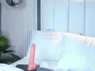 MartinaGrace's Live Sex Cam Show