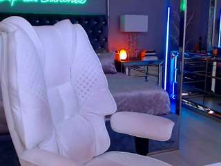 theofficialsophi... Live Webcam on CamSoda