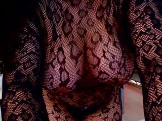 Live webcam model theofficialsophiasanchez on Soda Cams