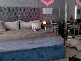 theofficialsophi... Live Webcam on CamSoda