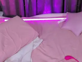 yorogumo's Live Sex Cam Show