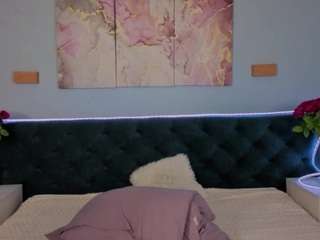 kelly-hardy live cam profile