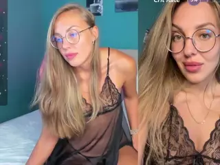 Kelly-Hardy's Live Sex Cam Show