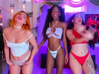 lyrus-shine's Live Sex Cam Show