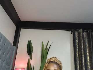 nisha-lee webcam