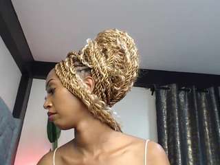 nisha-lee webcam