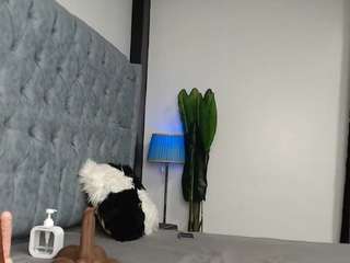 sexy-alma Webcam Model Profile