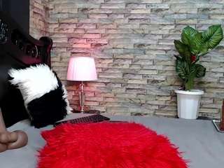 sexy-alma Live Webcam on CamSoda