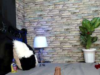 sexy-alma Live Webcam on CamSoda
