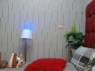 sexy-alma's CamSoda show and profile