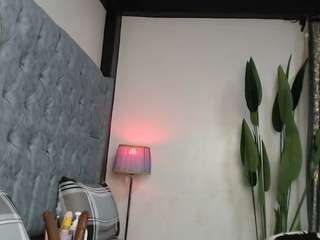 sexy-alma Live Webcam on CamSoda