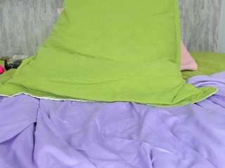 violetta-lond from CamSoda is Freechat