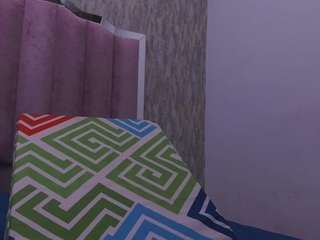violetta-lond Live Webcam on CamSoda