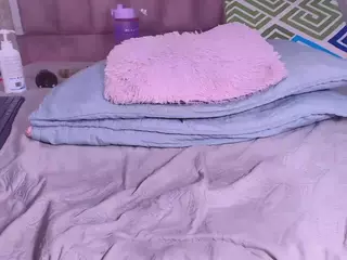 violetta-lond's Live Sex Cam Show