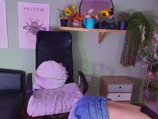 Aliiz-011's Live Sex Cam Show