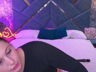 arianadark Live Webcam on CamSoda