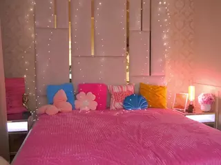 ArianaDark's Live Sex Cam Show
