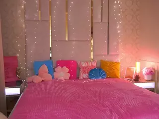 ArianaDark's Live Sex Cam Show