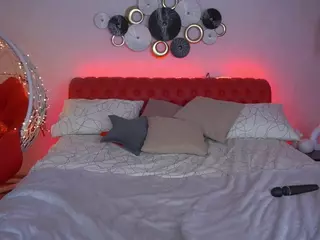 ArianaDark's Live Sex Cam Show