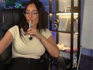BabesGoesWild live cam preview