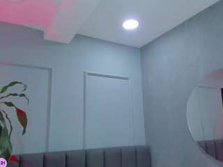 elisa-castrillon Live Webcam on CamSoda