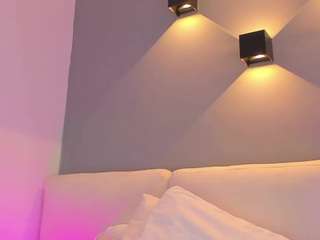 elisa-castrillon Live Webcam on CamSoda