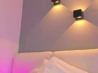 elisa-castrillon Live Webcam on CamSoda