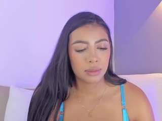 elisa-castrillon Live Webcam on CamSoda
