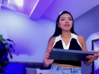 Elisa-castrillon's Live Sex Cam Show