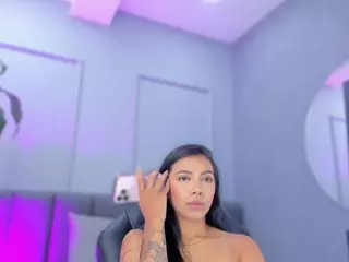 Elisa-castrillon's Live Sex Cam Show