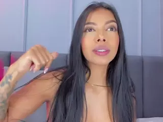 Elisa-castrillon's Live Sex Cam Show