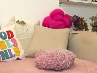 hot69milf Live Webcam on CamSoda