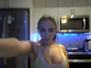 kimthedoll webcam