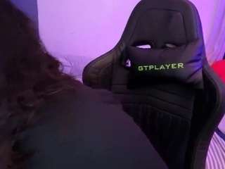 miacanelaxo live cam profile