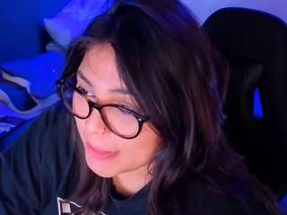 miacanelaxo live webcam show