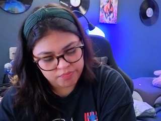 miacanelaxo live webcam show