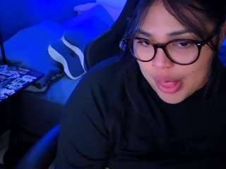 miacanelaxo live webcam show