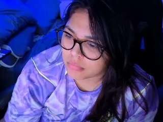miacanelaxo live webcam show