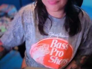 miacanelaxo live cam preview