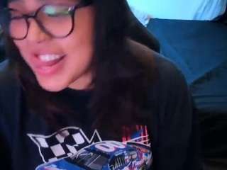 miacanelaxo live cam preview