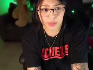 miacanelaxo's Live Sex Cam Show